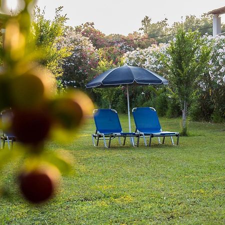 Villa Rose Garden Melíkia Exterior foto